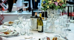 Najmodniejsze style sal weselnych na nadchodzący sezon przyjęć ślubnych